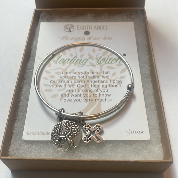 Earth angel charm bracelet - Picture 2 of 3